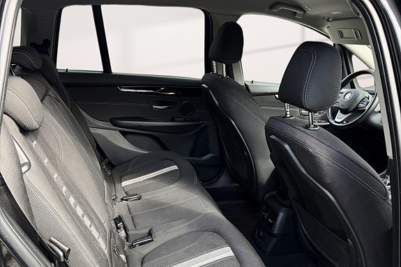 BMW 220d 10 of 15
