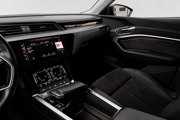 Audi e-tron 17 of 30