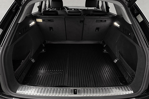 Audi e-tron 5 of 30