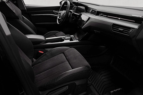 Audi e-tron 25 of 30