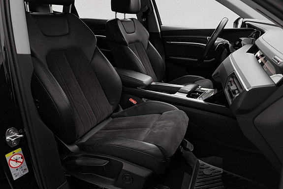 Audi e-tron 24 of 30