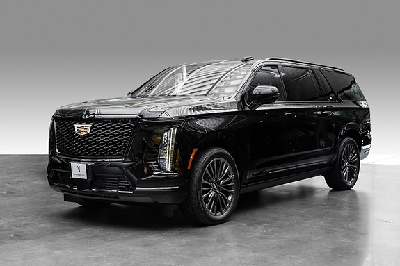 Cadillac Escalade 2 of 30