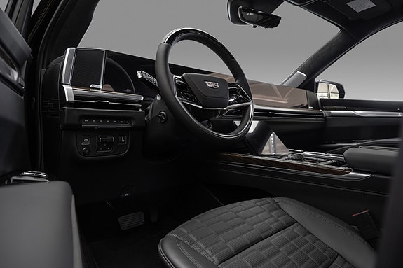 Cadillac Escalade 16 of 30