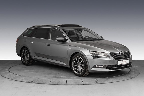 Skoda Superb 12 of 30
