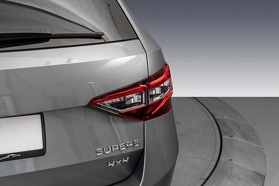 Skoda Superb 7 of 30