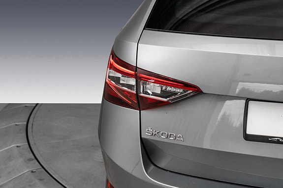 Skoda Superb 6 of 30