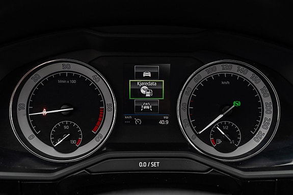 Skoda Superb 26 of 30