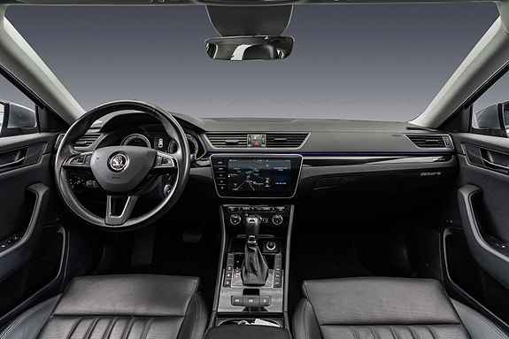 Skoda Superb 17 of 30
