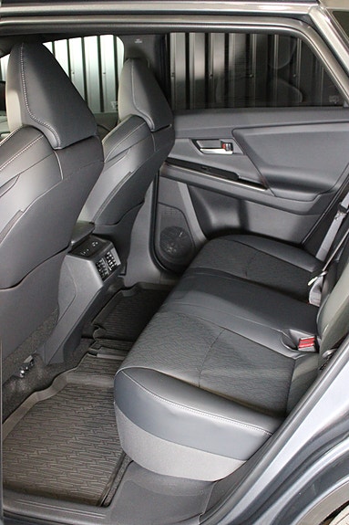 Subaru E-Outback 27 of 30
