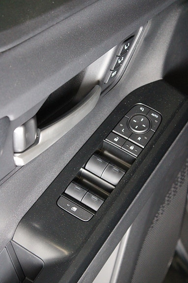 Subaru E-Outback 21 of 30