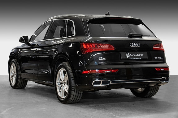 Audi Q5 4 of 30