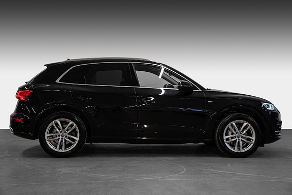 Audi Q5 6 of 30