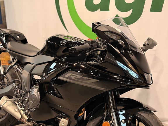 Yamaha R7 - sort - gått lite , med varmeholker 11 of 19