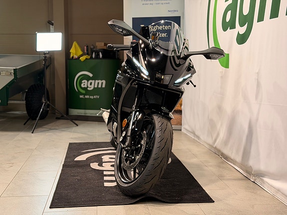 Yamaha R7 - sort - gått lite , med varmeholker 12 of 19