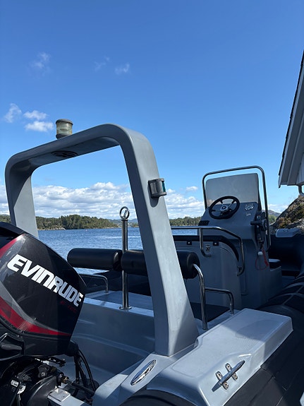 PRO RIB 520 4 of 16