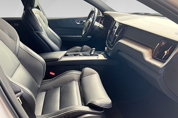 Volvo XC60 18 of 18