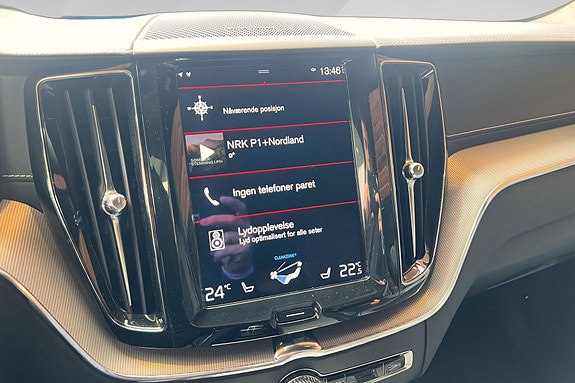 Volvo XC60 14 of 18