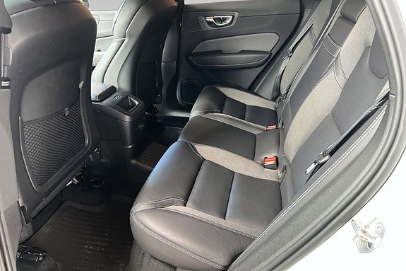 Volvo XC60 17 of 18