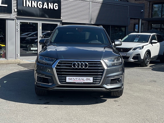Audi Q7 4 of 30