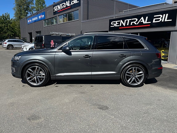 Audi Q7 7 of 30