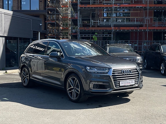 Audi Q7 5 of 30