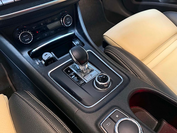 Mercedes-Benz A45 9 of 12