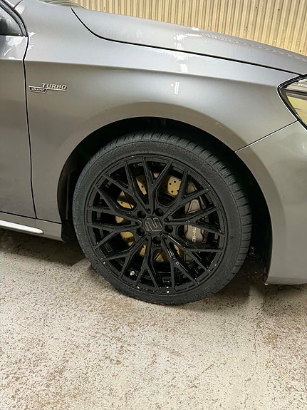 Mercedes-Benz A45 11 of 12
