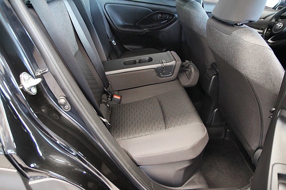 Toyota Yaris Cross 27 of 30