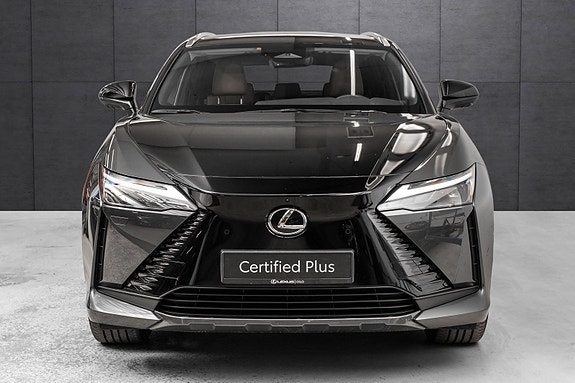 Lexus RZ450e 8 of 26