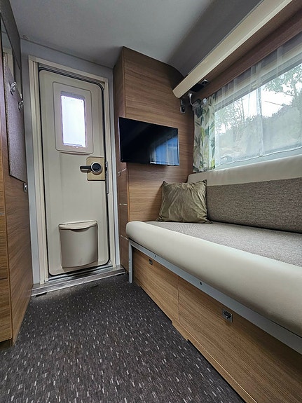 Adria Adora 673PK 30 of 30