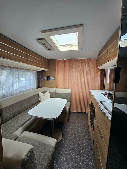 Adria Adora 673PK 19 of 30