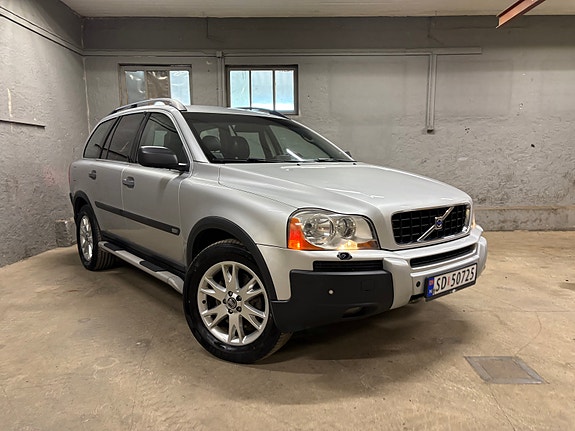 Volvo XC90 5 of 30