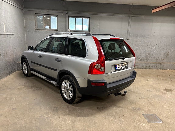 Volvo XC90 28 of 30