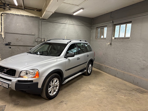 Volvo XC90 18 of 30
