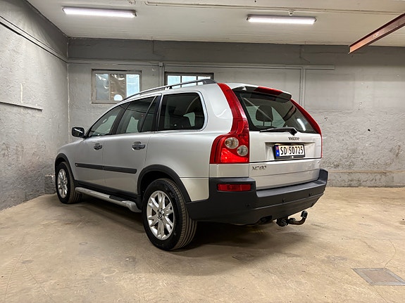 Volvo XC90 29 of 30
