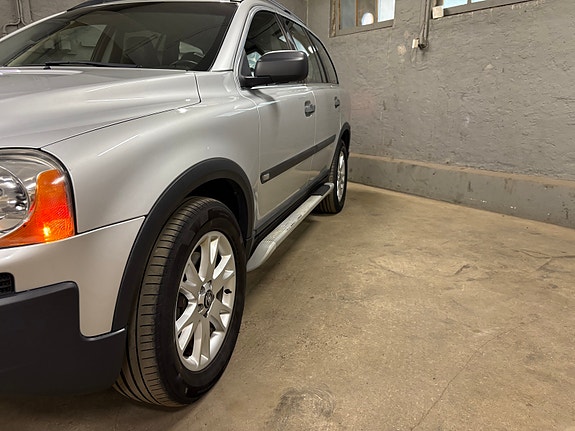 Volvo XC90 24 of 30