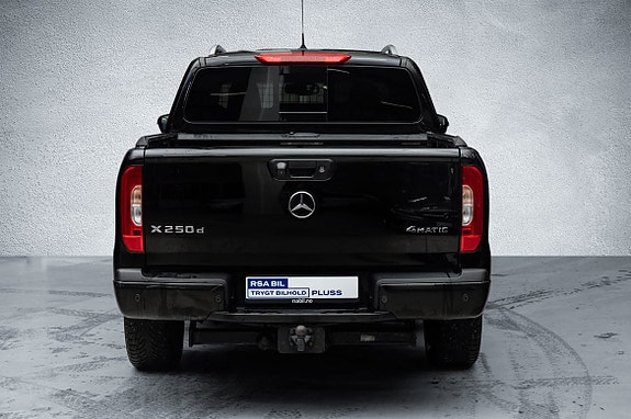 Mercedes-Benz X250 d 4 of 24