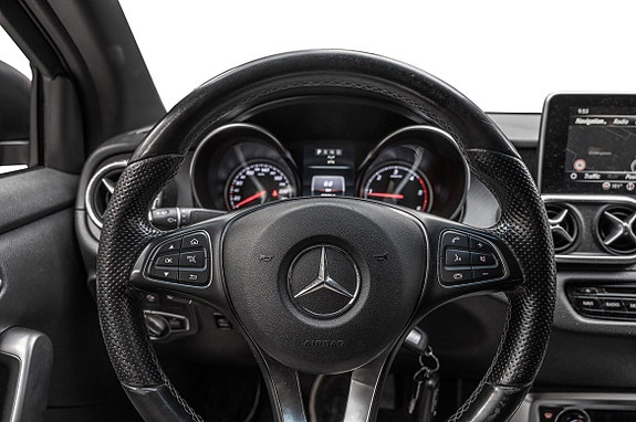 Mercedes-Benz X250 d 13 of 24