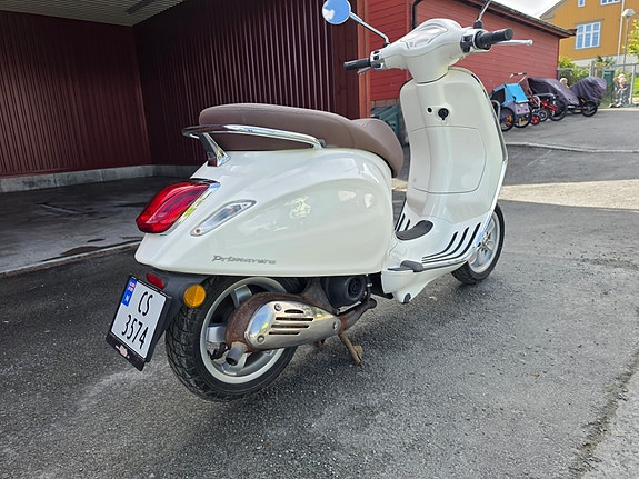 Vespa Primavera 50 9 of 20