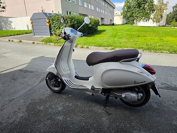 Vespa Primavera 50 19 of 20