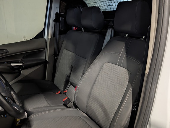Ford Transit Connect 13 of 19