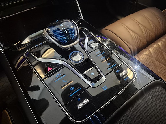 BYD Tang 13 of 22