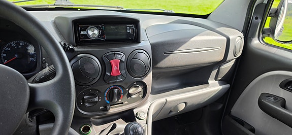 Fiat Doblo 10 of 12