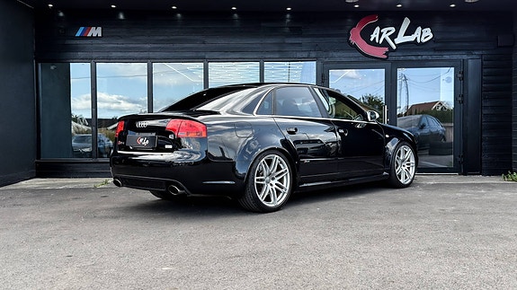Audi RS4 3 of 22