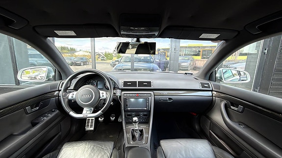 Audi RS4 5 of 22