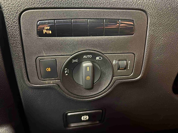 Mercedes-Benz Marco Polo 20 of 28