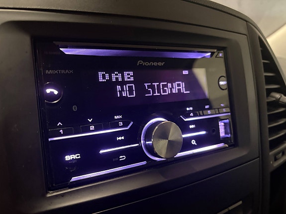 Mercedes-Benz Marco Polo 23 of 28
