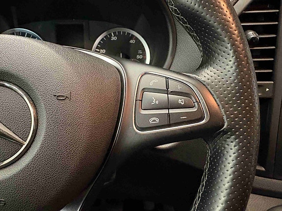 Mercedes-Benz Marco Polo 16 of 28