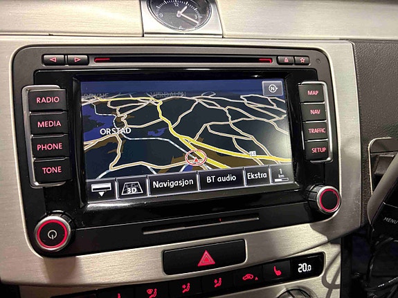 Volkswagen Passat Alltrack 25 of 30