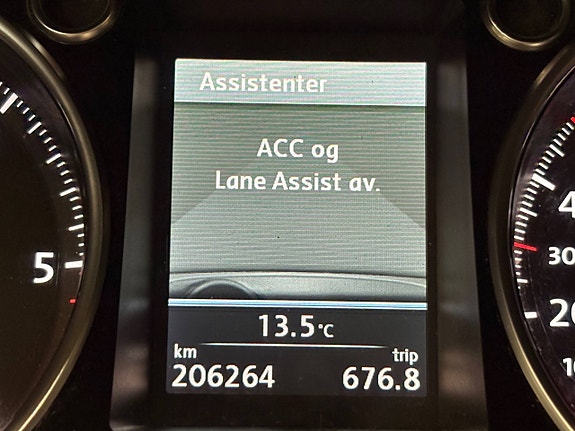 Volkswagen Passat Alltrack 20 of 30